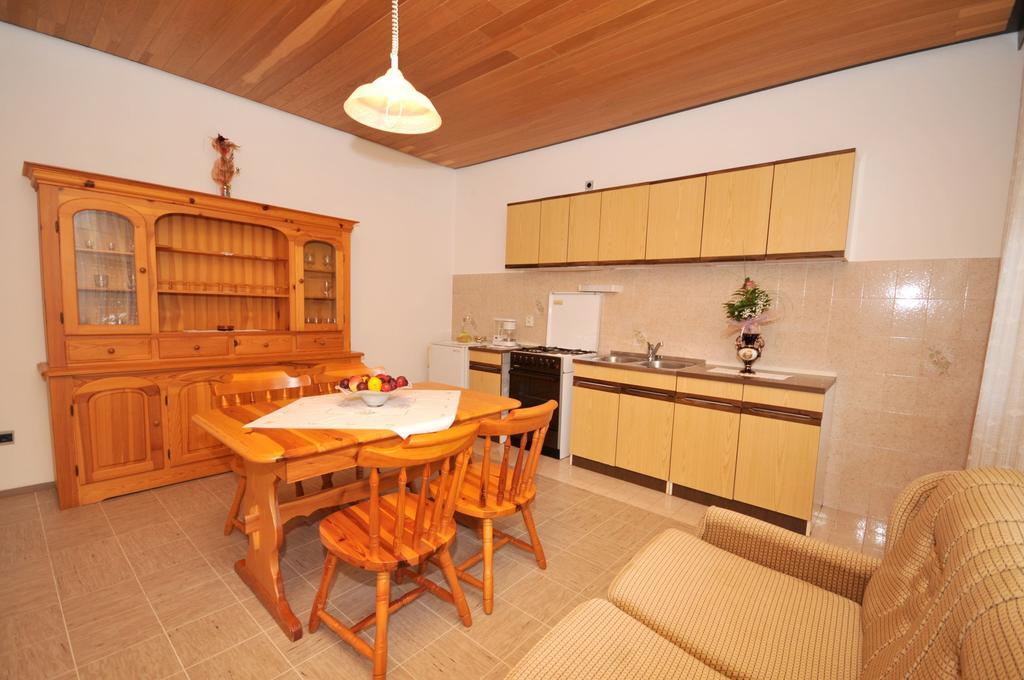 Apartments Marinko تروغير الغرفة الصورة